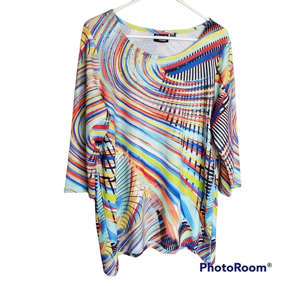 Onque Casual PXL Sparkly Colorful Geometric Woman's Top